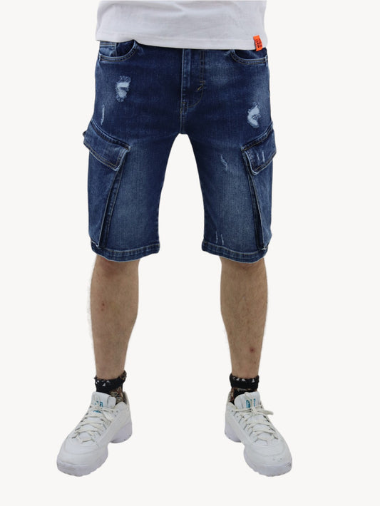 Short cargo de color azul oscuro con destrucción