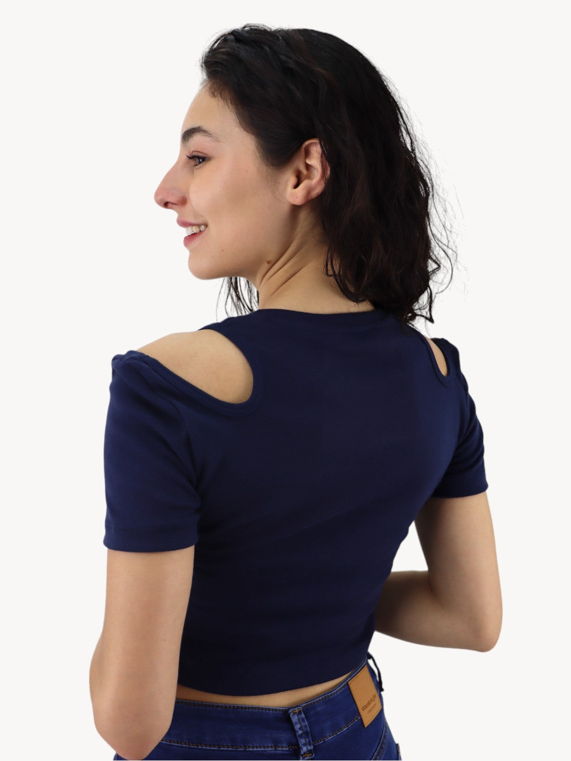 Playera de hombro caído color azul marino