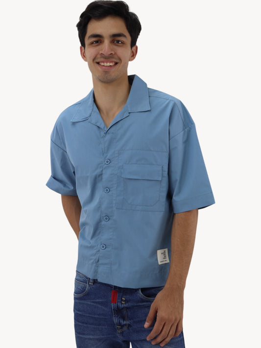 Camisa oversize con bolsillo de cartera