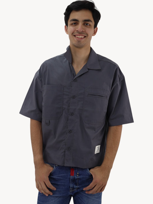 Camisa oversize con bolsillos gris oxford
