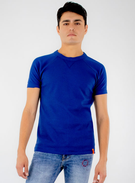 Playera básica manga corta de color azul marino