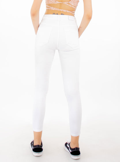 Jeans skinny tiro alto de color blanco