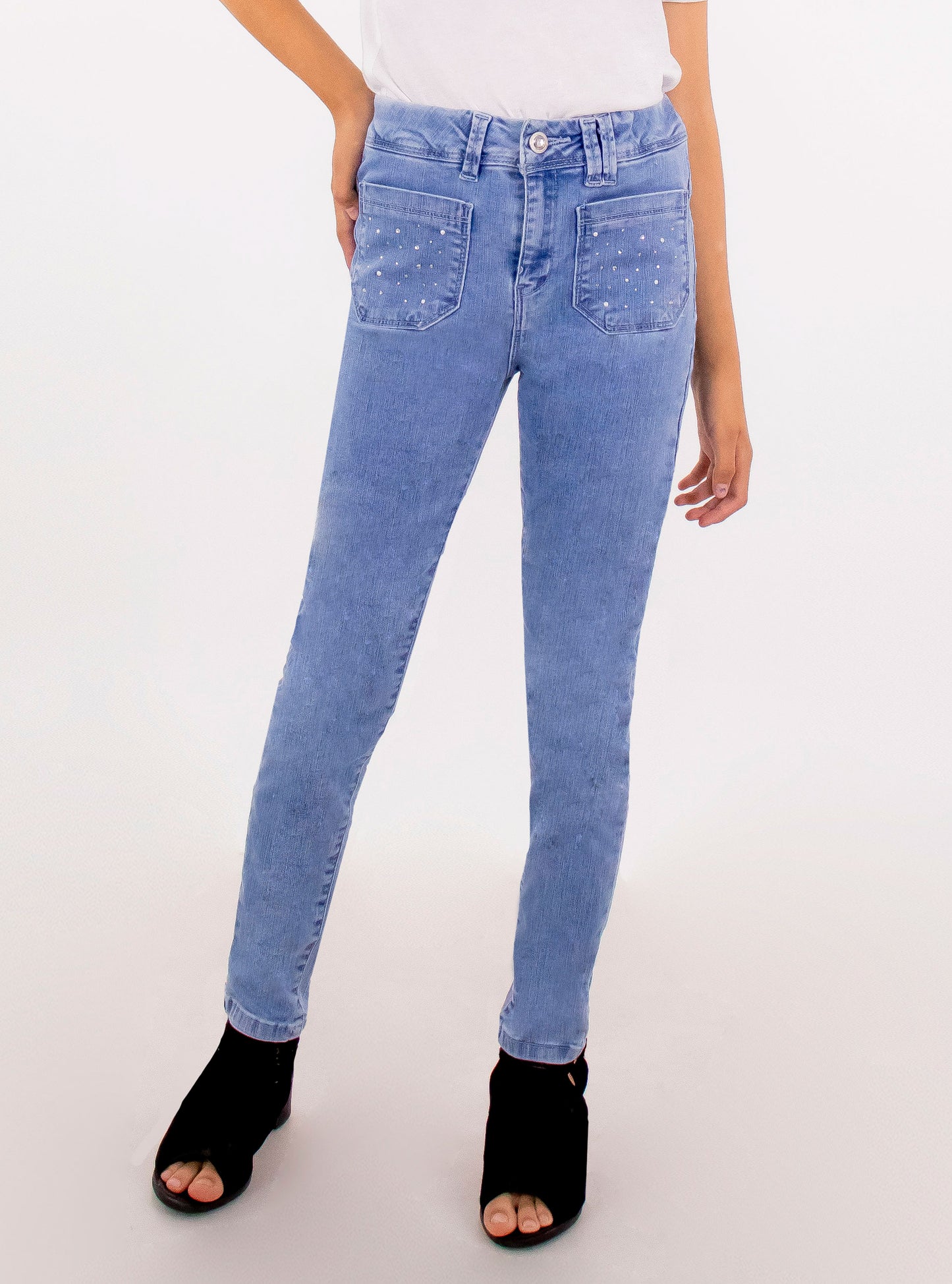 Jeans skinny con aplicaciones