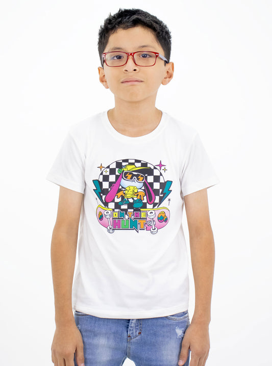 Playera manga corta de color blanco con estampado