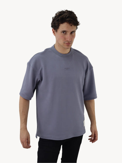 Playera oversize manga corta de color gris (NUEVA TEMPORADA)