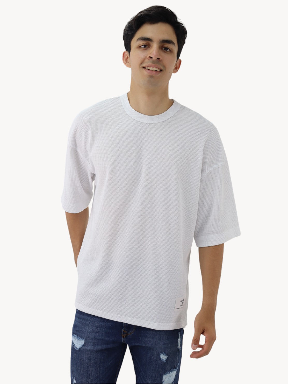 Playera oversize de color blanco (NUEVA TEMPORADA)