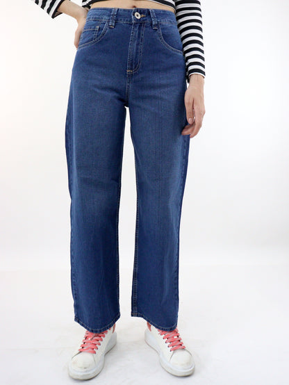 Jeans  wide de color azul oscuro