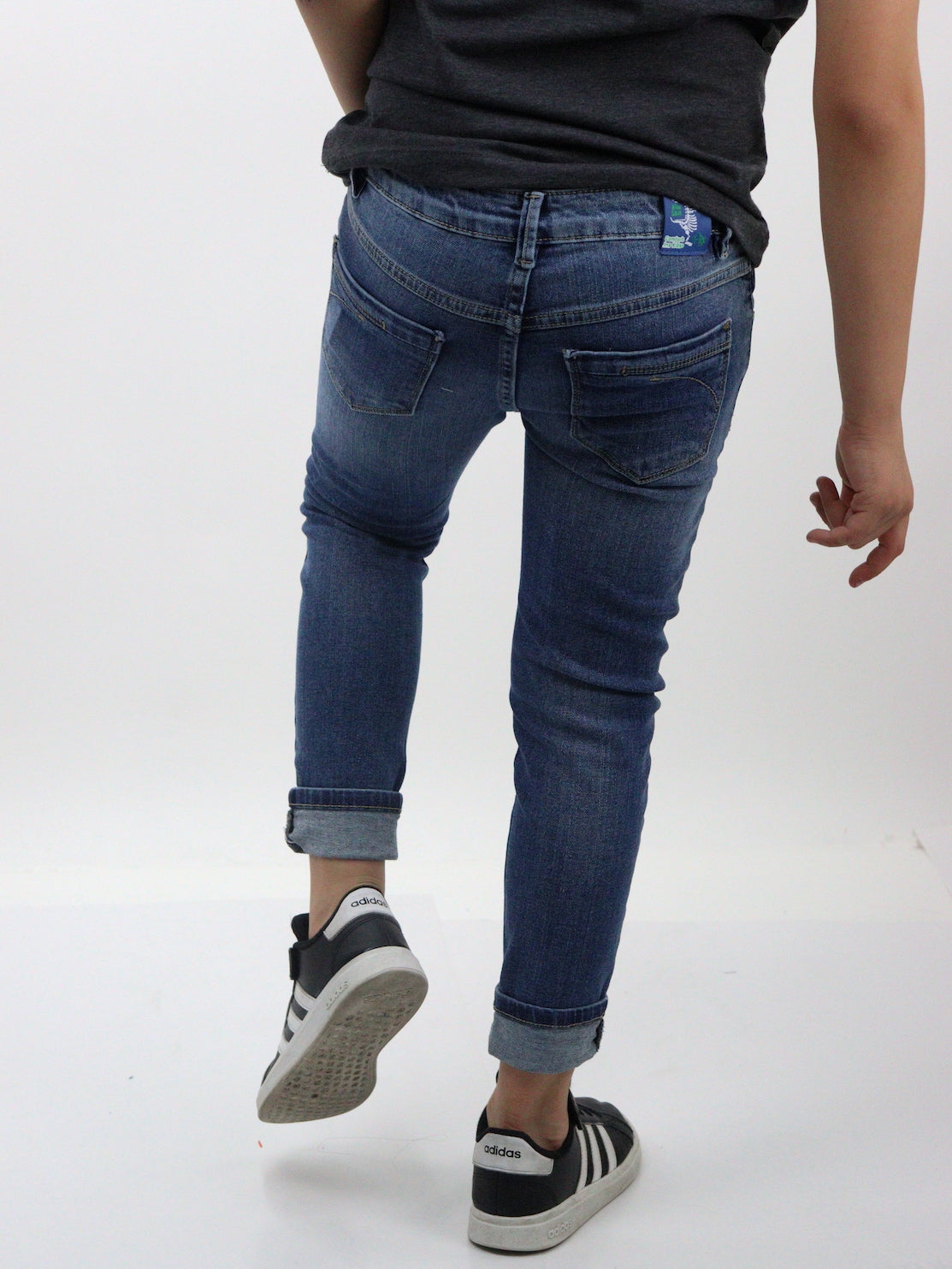 Jeans skinny de color azul deslavado