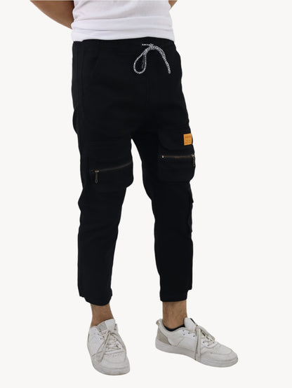 Jogger cargo de color negro (NUEVA TEMPORADA)