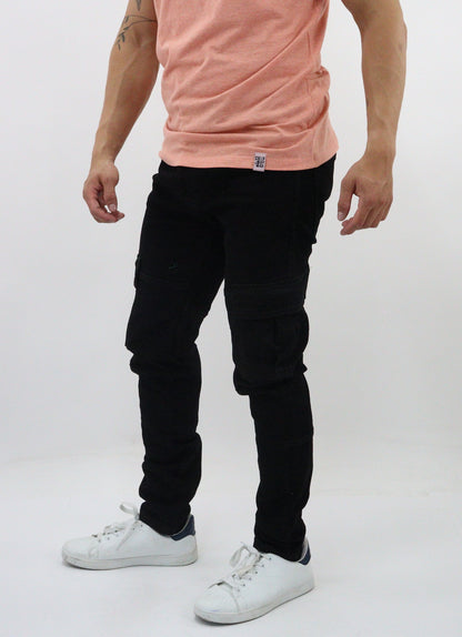 Jeans cargo de color negro (NUEVA TEMPORADA)