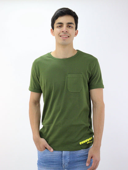 Playera manga corta de color verde militar