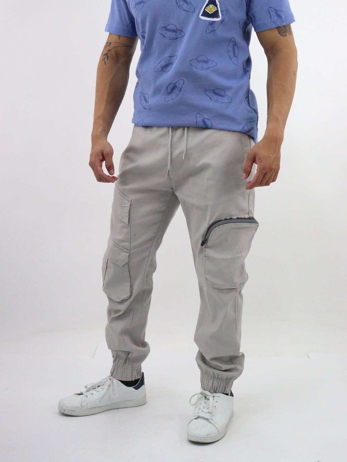 Jogger cargo de gabardina color beige (NUEVA TEMPORADA)