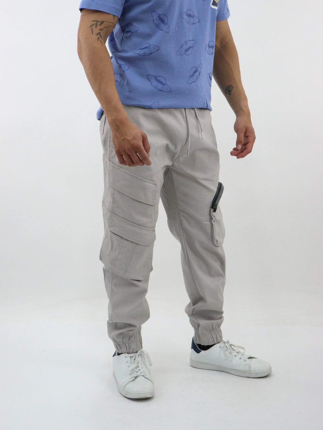 Jogger cargo de gabardina color beige (NUEVA TEMPORADA)