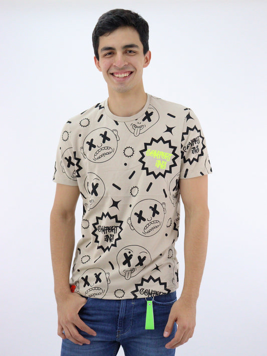 Playera manga corta de color beige con print (NUEVA TEMPORADA)