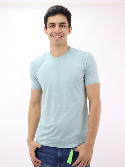 Playera básica de color verde menta con cuello redondo (NUEVA TEMPORADA)