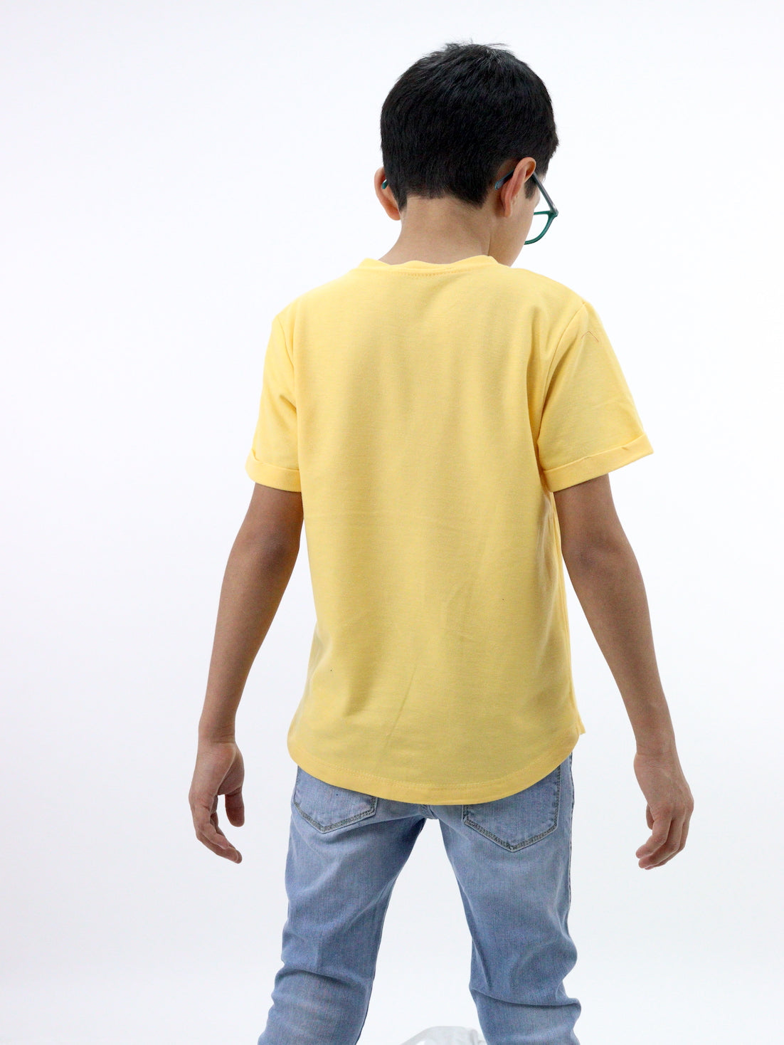 Playera manga corta de color amarillo