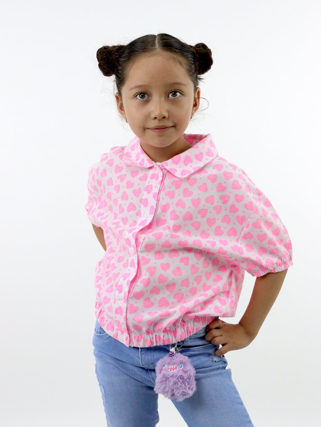 Blusa manga corta con print de corazones