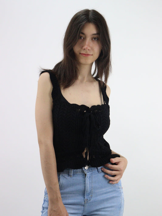 Blusa tejida con cordón ajustador de color negro (NUEVA TEMPORADA)