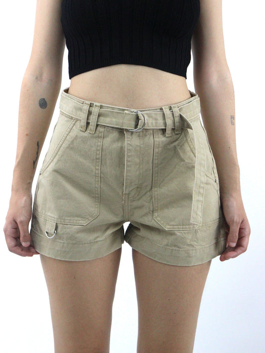 Short con cinturón de color khaki (NUEVA TEMPORADA)