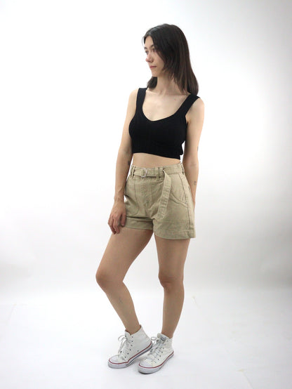 Short con cinturón de color khaki (NUEVA TEMPORADA)