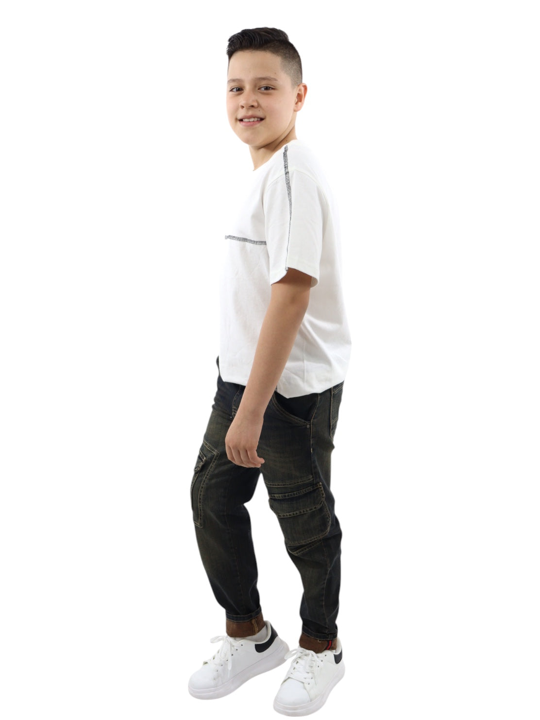 Jeans loose fit con tinta