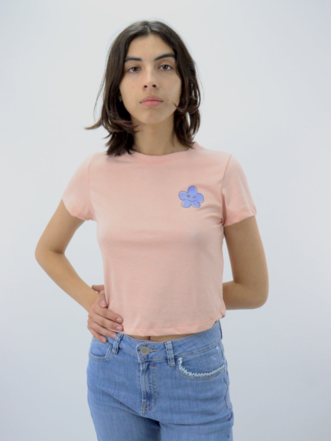 Playera manga corta con estampado floral