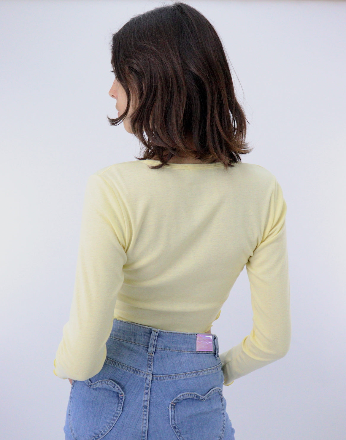 Playera basic crop M/L de color amarillo