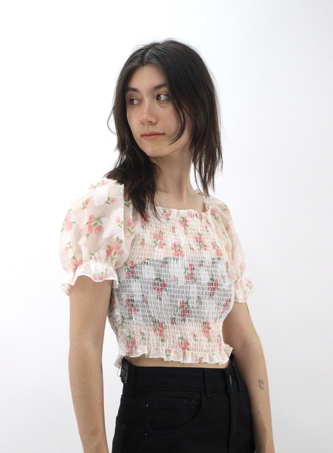 Blusa manga abullonada ajustada con estampado floral y fruncido (NUEVA TEMPORADA)