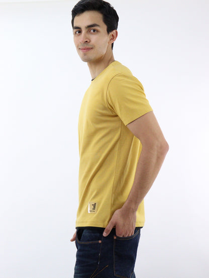 Playera manga corta de color combinado amarillo mostaza/negro (NUEVA TEMPORADA)