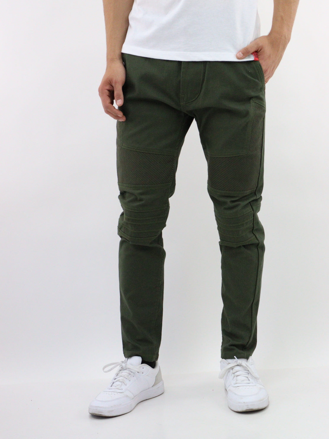 Jeans estilo biker de color verde militar