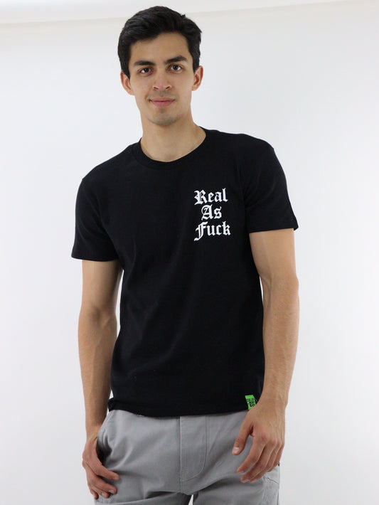 Playera manga corta de color negro con estampado (NUEVA TEMPORADA)