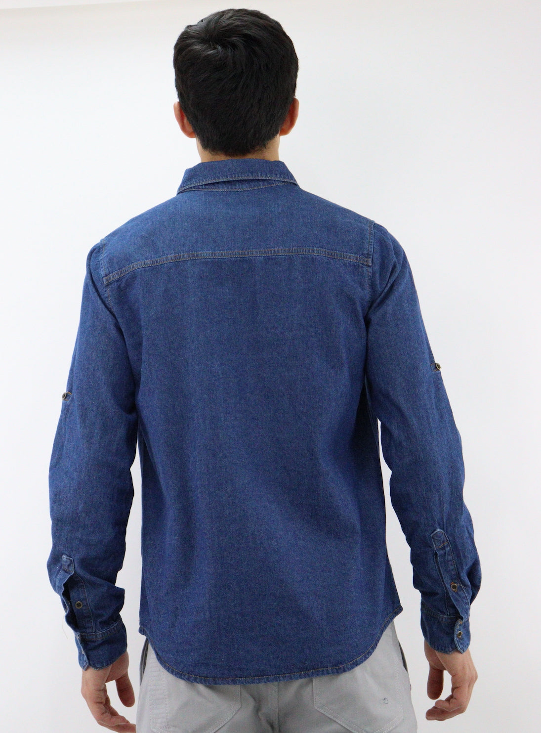 Camisa denim de color azul oscuro deslavado (NUEVA TEMPORADA)