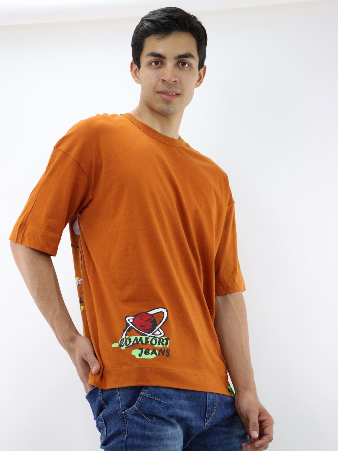 Playera mid size de color khaki con estampado (NUEVA TEMPORADA)