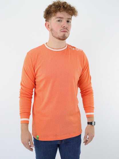 Playera manga larga de color naranja