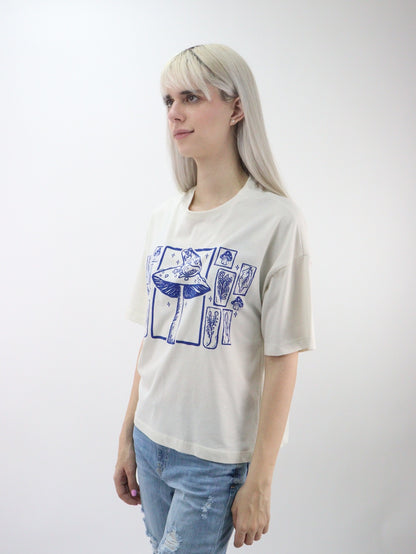 Playera oversize de color beige con estampado (NUEVA TEMPORADA)