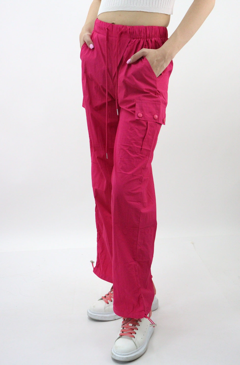 Pantalón cargo parachute de color fucsia (NUEVA TEMPORADA)