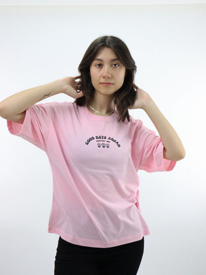 Playera oversize de color rosa con estampado floral (NUEVA TEMPORADA)