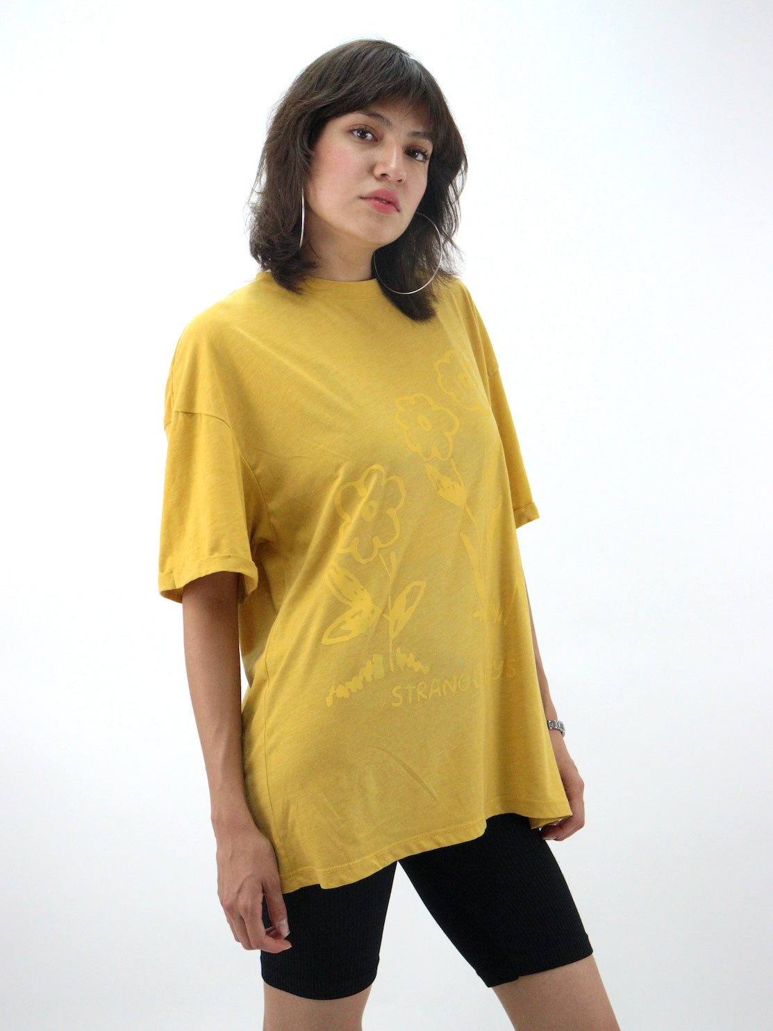 Playera oversize con estampado floral (NUEVA TEMPORADA)