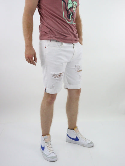 Short de color blanco con destrucción (NUEVA TEMPORADA)