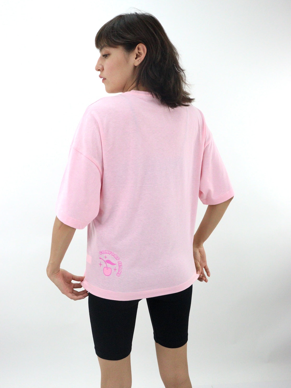 Playera oversize de color rosa con estampado de cerezas (NUEVA TEMPORADA)