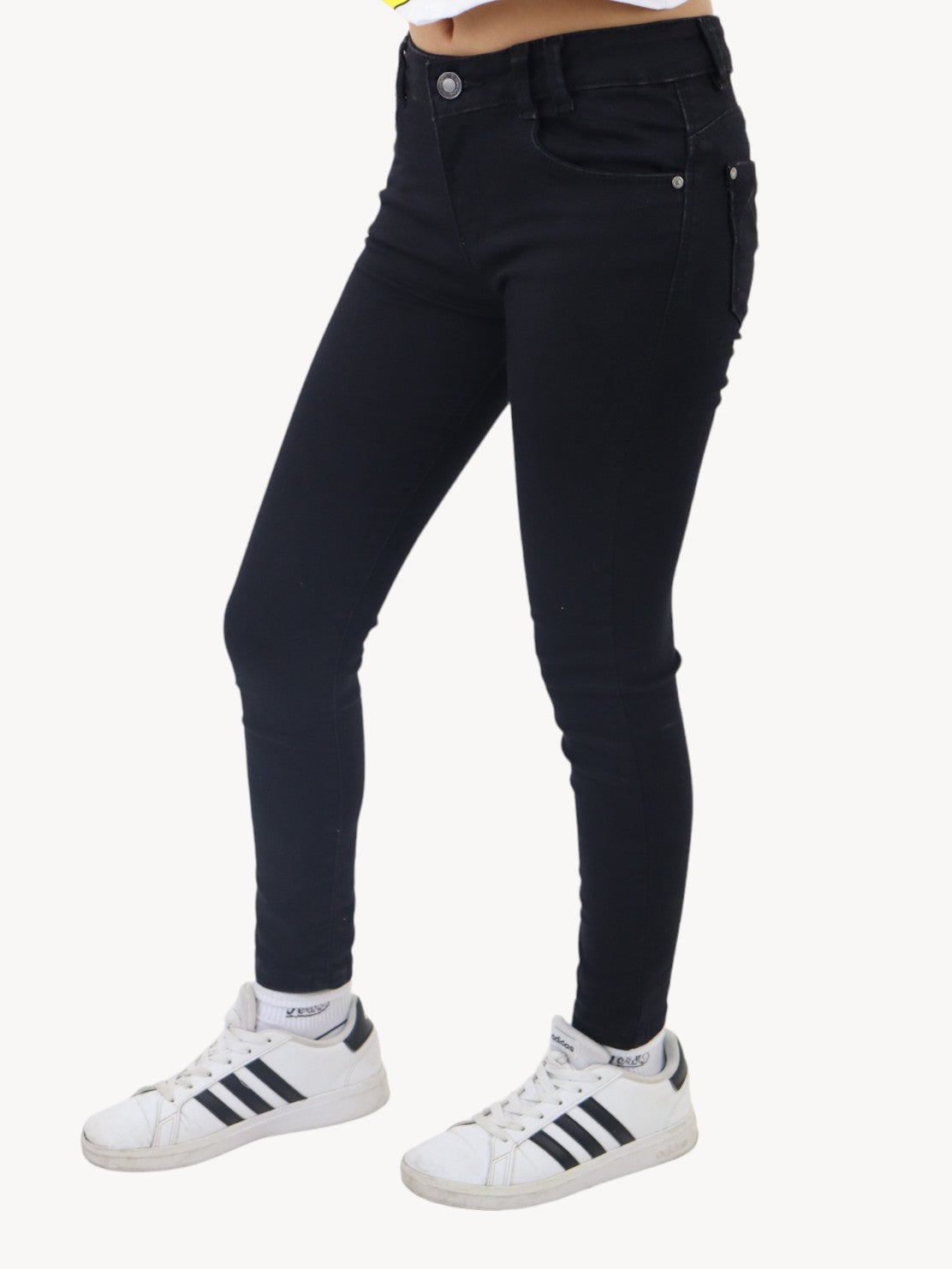 Jeans skinny de color negro (NUEVA TEMPOFRADA)