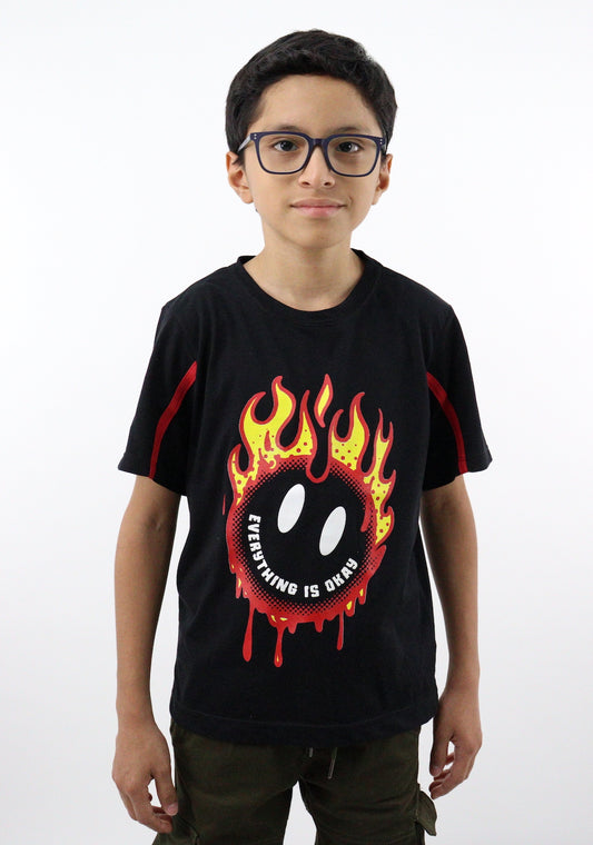 Playera smiley de color negro