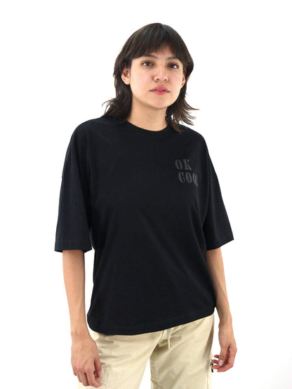 Playera oversize de color negro (NUEVA TEMPORADA)