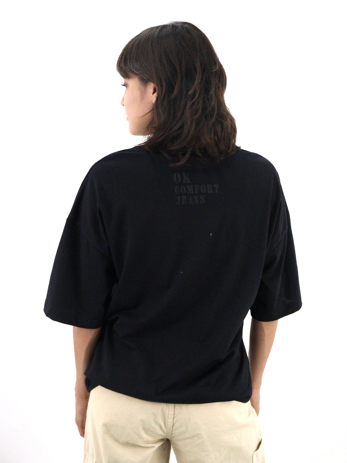 Playera oversize de color negro (NUEVA TEMPORADA)