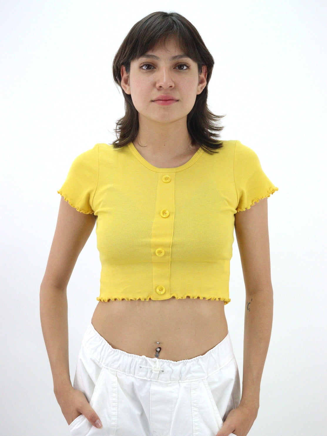 Playera crop de color amarillo (NUEVA TEMPORADA)