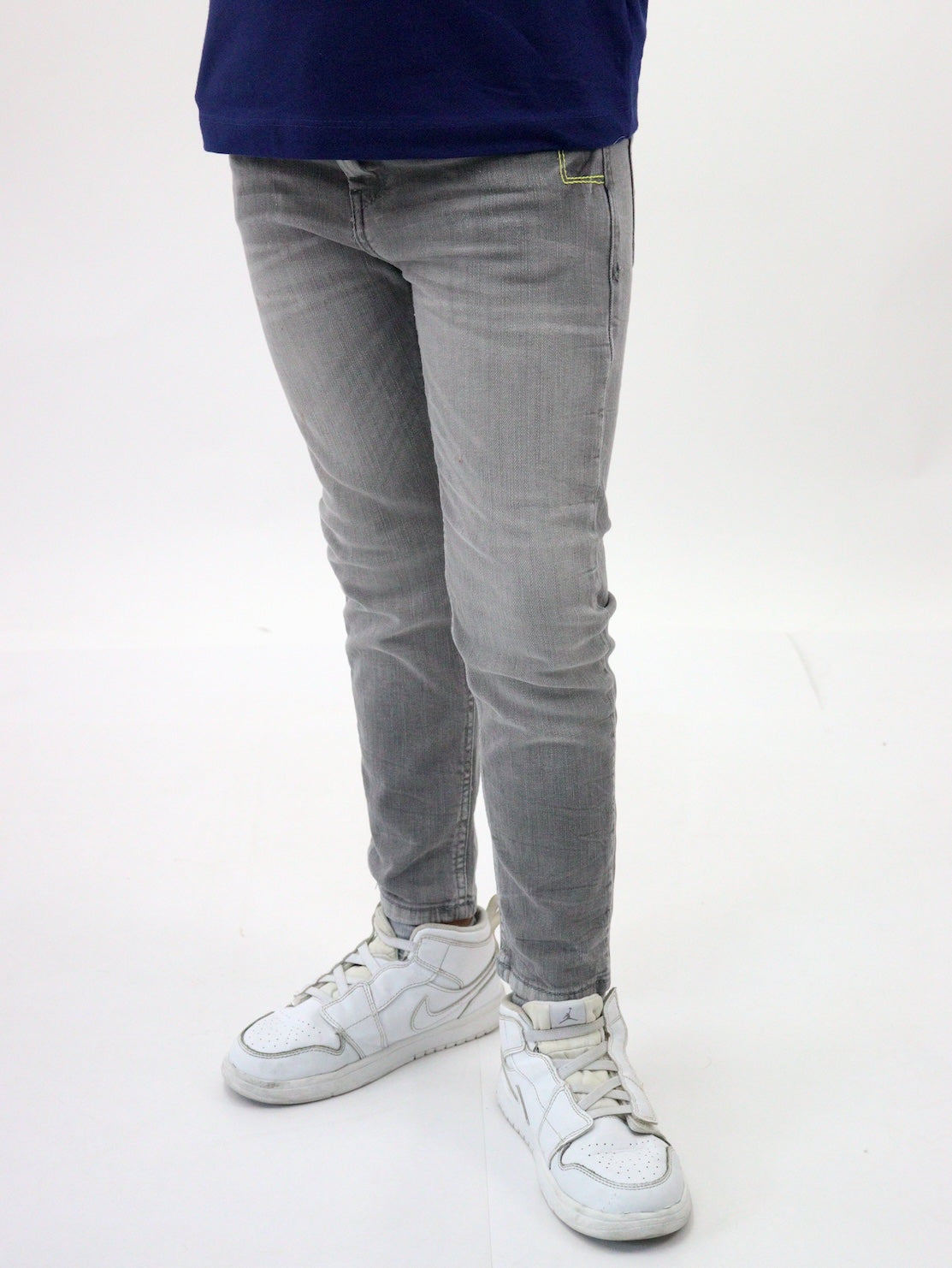 Jeans skinny de color gris claro (NUEVA TEMPORADA)