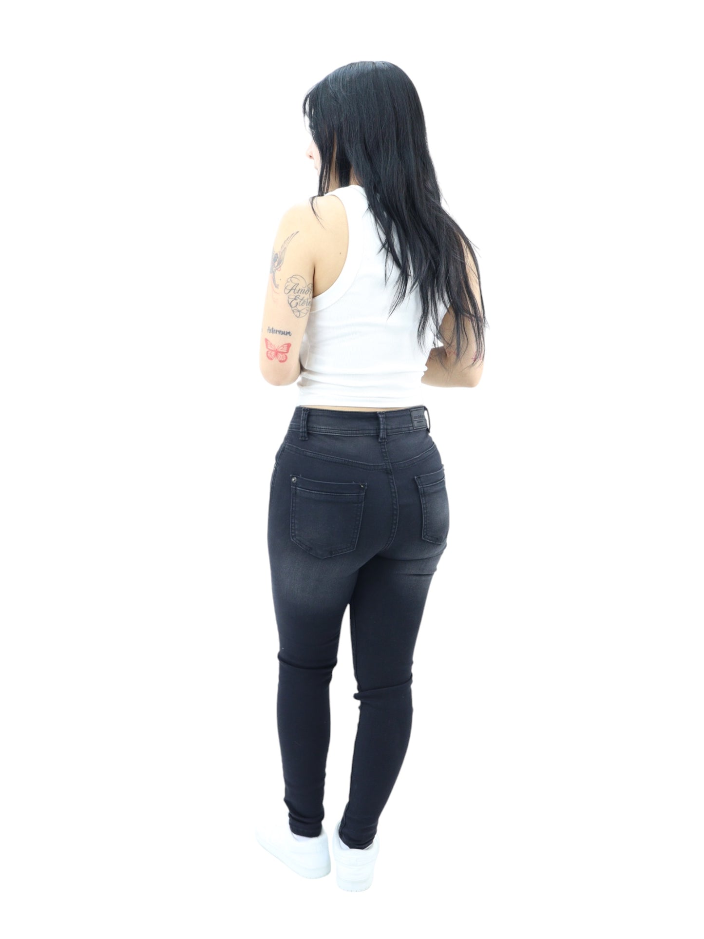 Jeans skinny negro deslavado