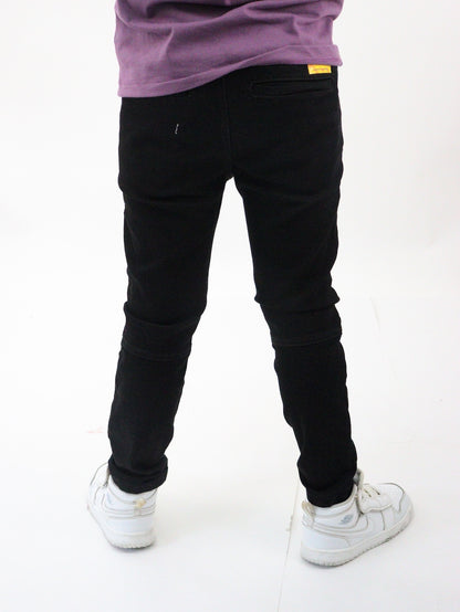 Jogger denim de color negro (NUEVA TEMPORADA)