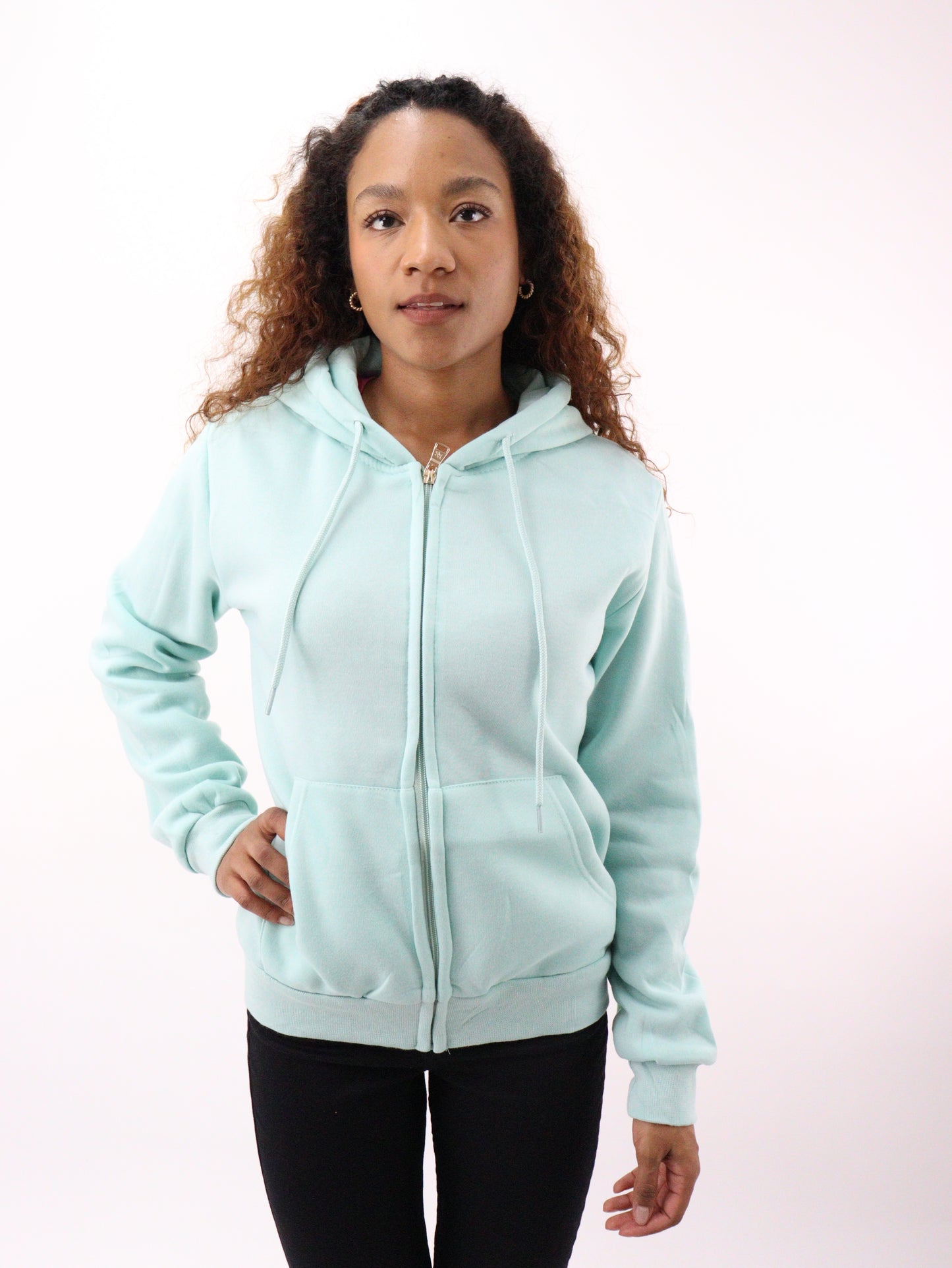 Sudadera con capucha de color verde aqua