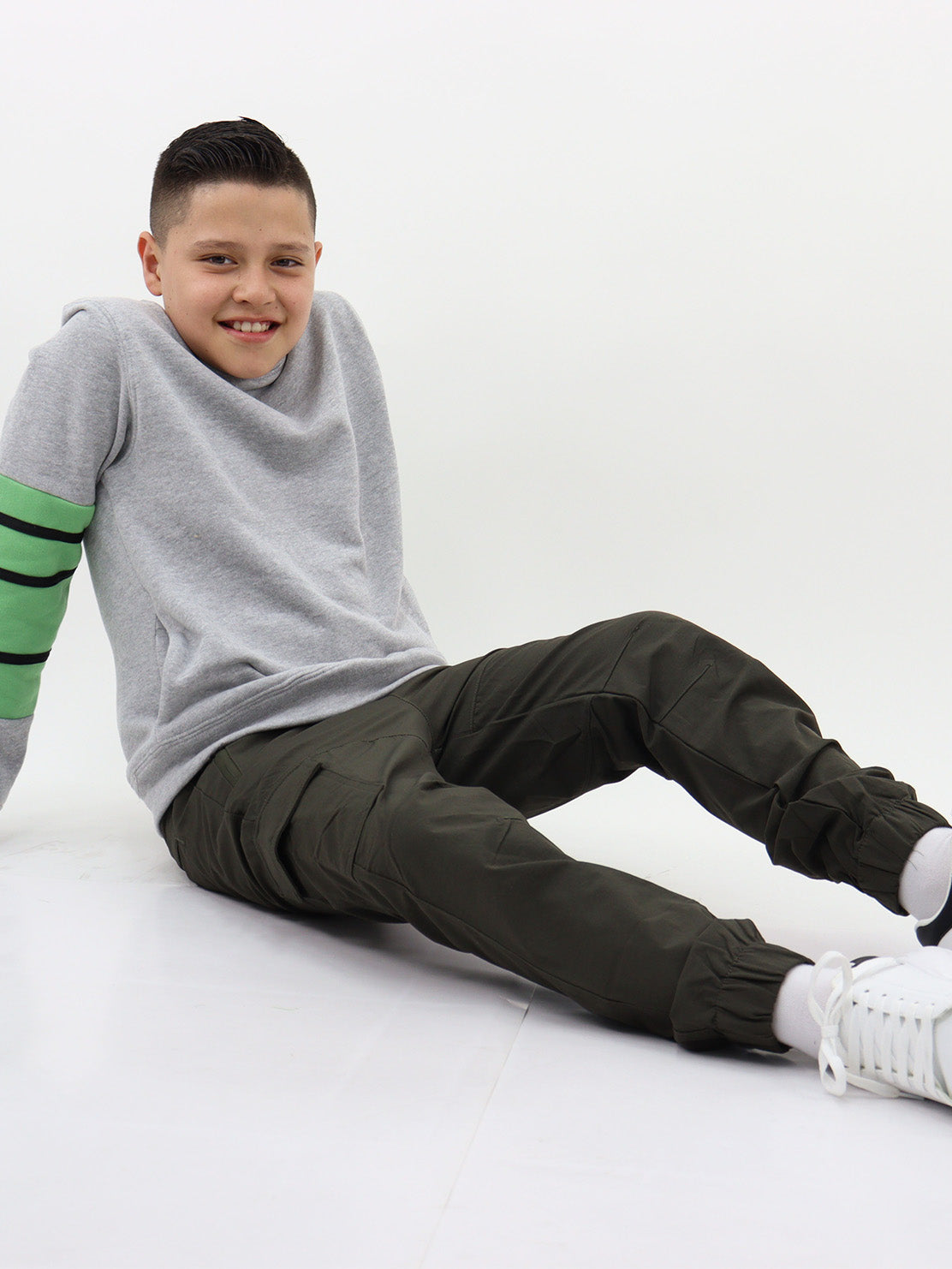 Jogger cargo tipo pants verde militar